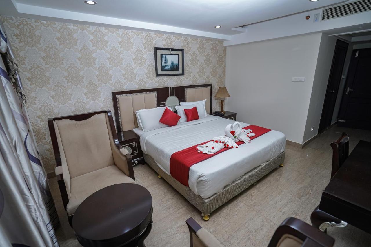 Hotel Sidhartha Chalakudy Kizhake Chālakudi Esterno foto