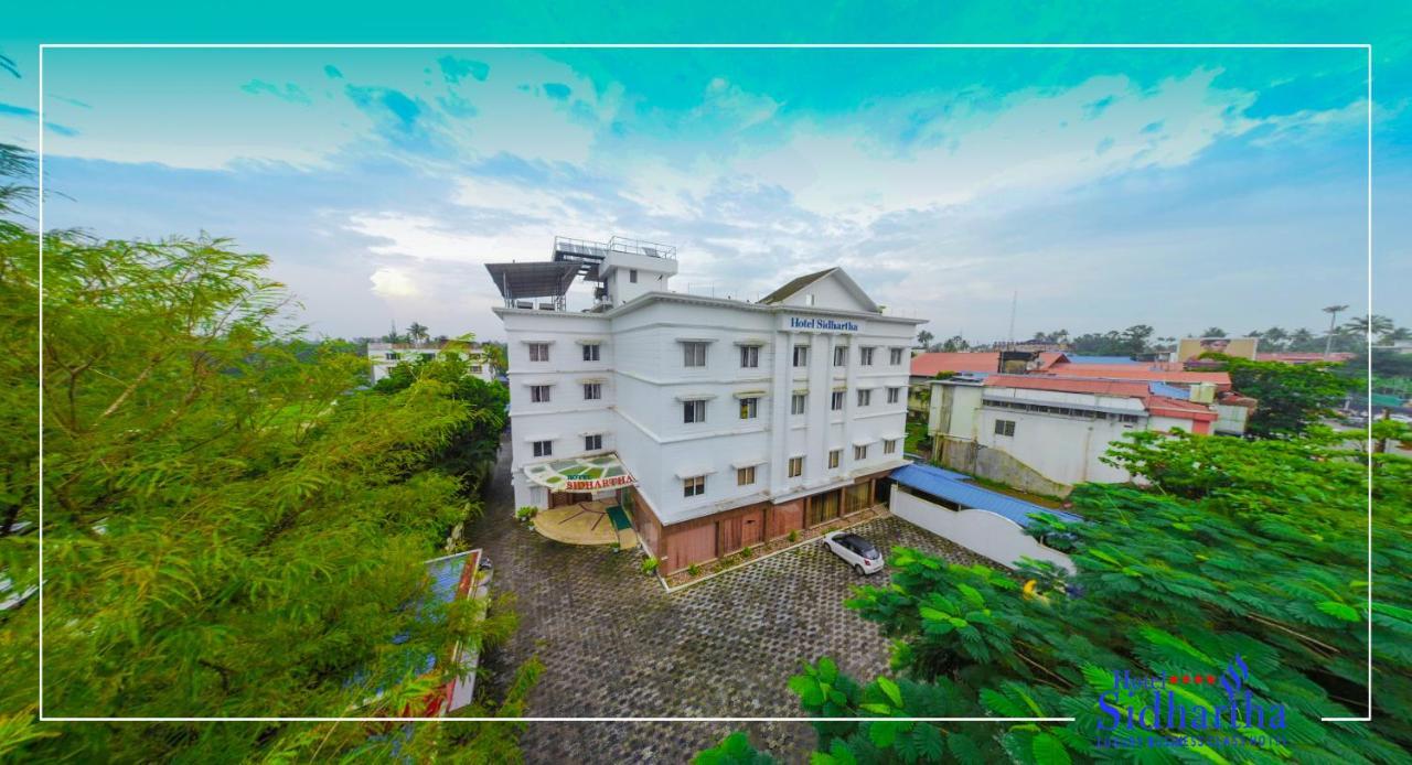 Hotel Sidhartha Chalakudy Kizhake Chālakudi Esterno foto