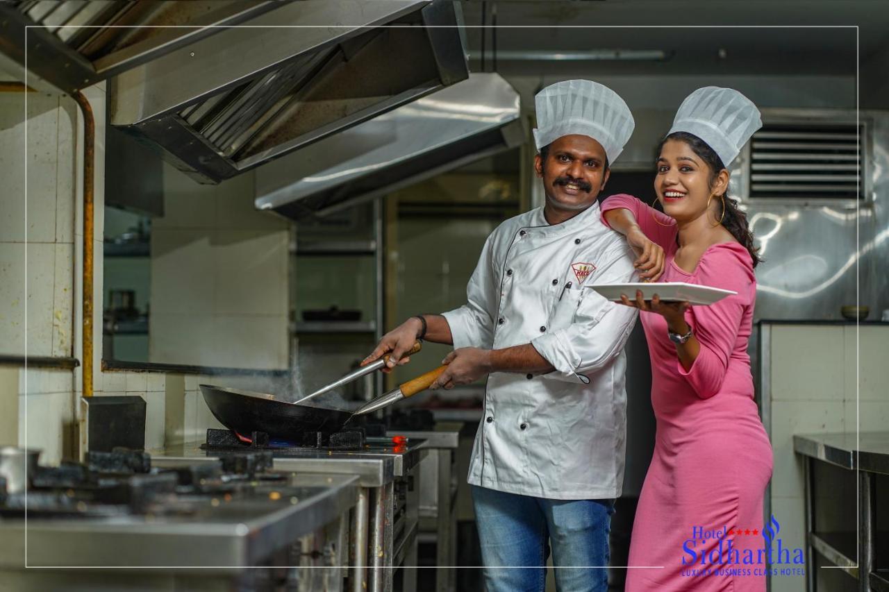 Hotel Sidhartha Chalakudy Kizhake Chālakudi Esterno foto
