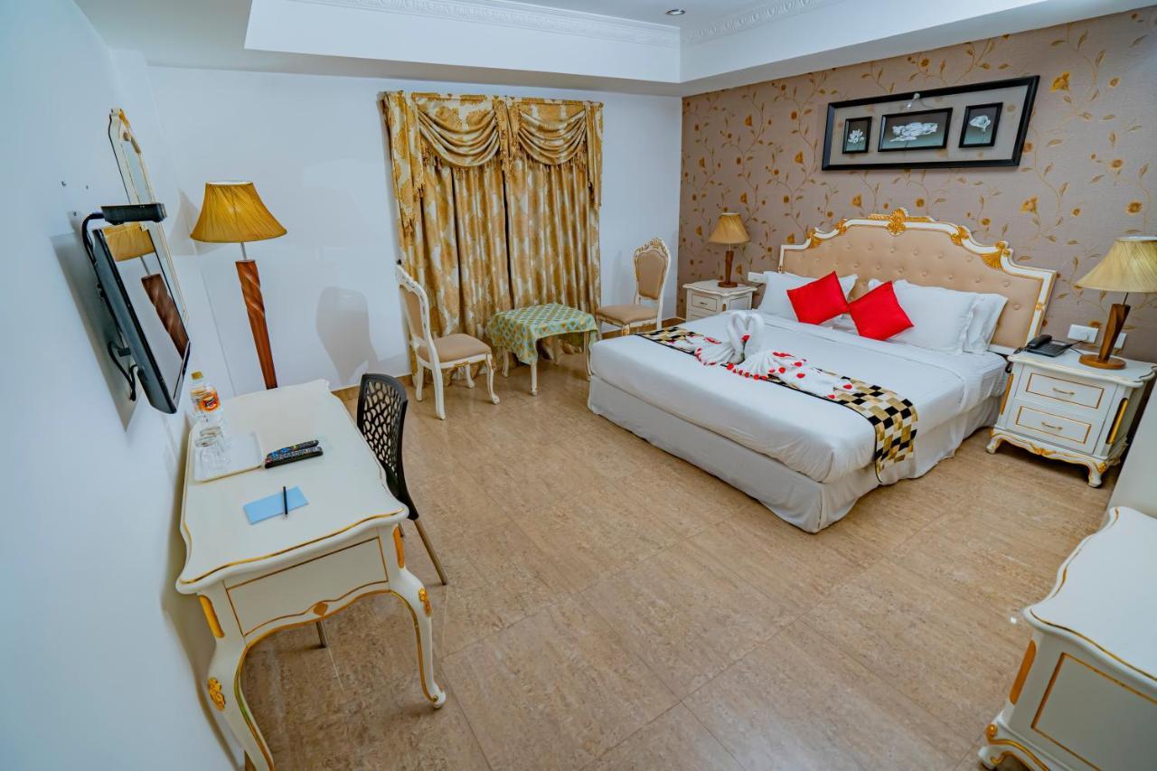 Hotel Sidhartha Chalakudy Kizhake Chālakudi Esterno foto