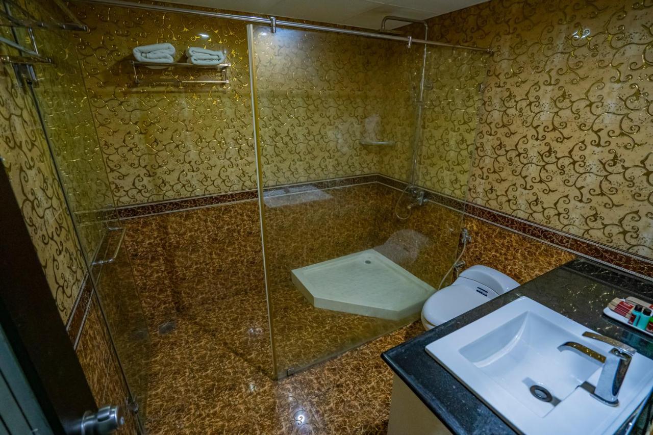 Hotel Sidhartha Chalakudy Kizhake Chālakudi Esterno foto